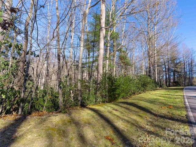 000 Chattooga Run 306, Hendersonville, NC 28739