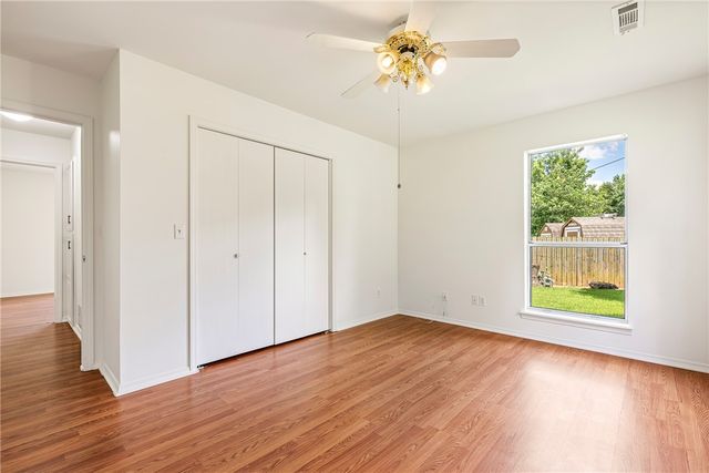 1515 E Thornhill Drive, Fayetteville, AR 72703