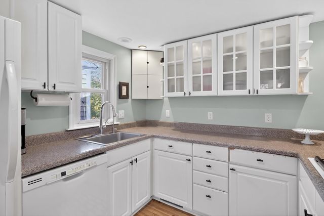 14 Lovers Lane, Harwich, MA 02645