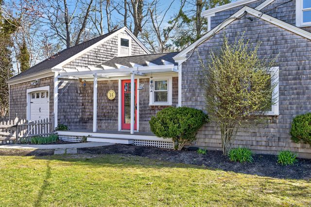 14 Lovers Lane, Harwich, MA 02645