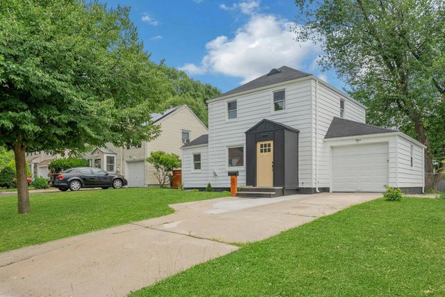 12 LEROME PL, Teaneck, NJ 07666