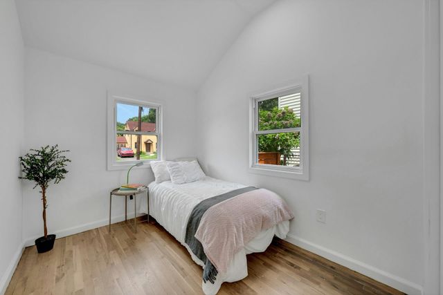 12 LEROME PL, Teaneck, NJ 07666