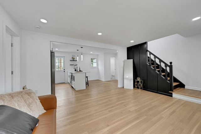 12 LEROME PL, Teaneck, NJ 07666