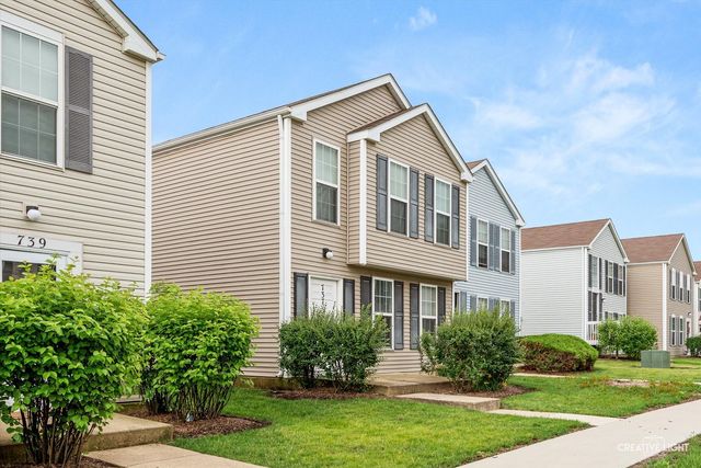 737 Serendipity Drive 737, Aurora, IL 60504