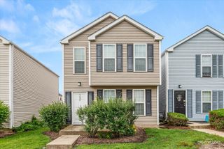 737 Serendipity Drive 737, Aurora, IL 60504