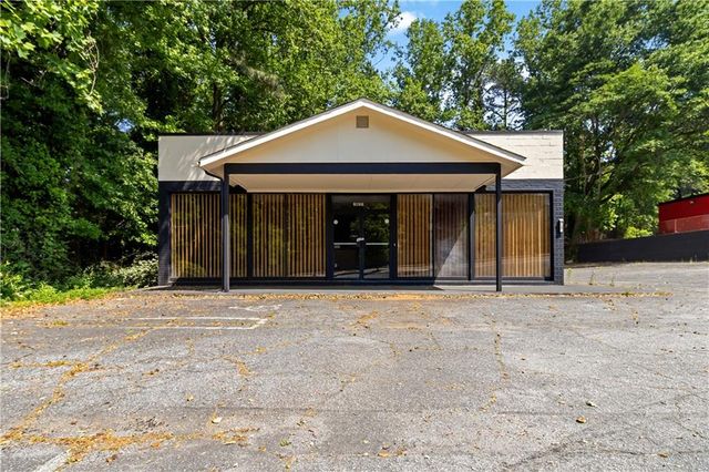 2125 Headland Drive, Atlanta, GA 30344