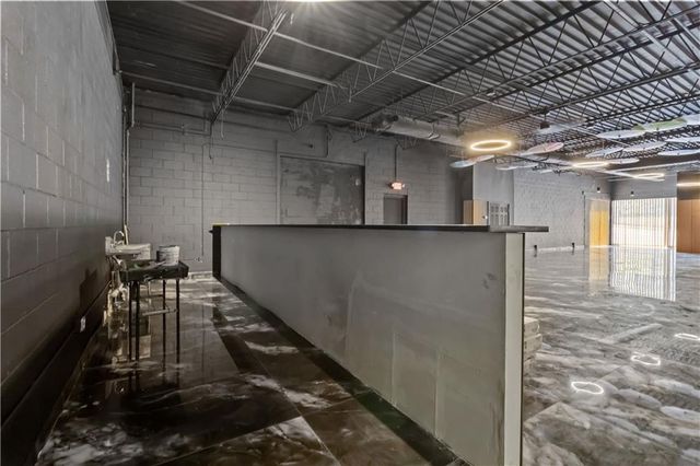 2125 Headland Drive, Atlanta, GA 30344
