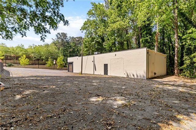 2125 Headland Drive, Atlanta, GA 30344