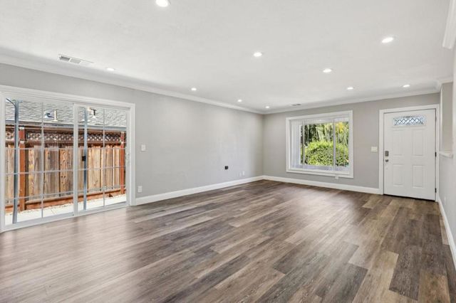 1120 Alberni Street, East Palo Alto, CA 94303