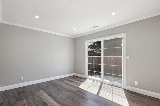 1120 Alberni Street, East Palo Alto, CA 94303