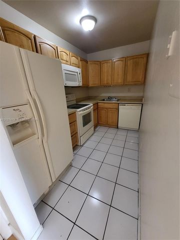 405 S Pine Island Rd 308D, Plantation, FL 33324