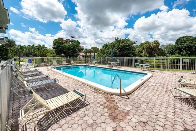 405 S Pine Island Rd 308D, Plantation, FL 33324