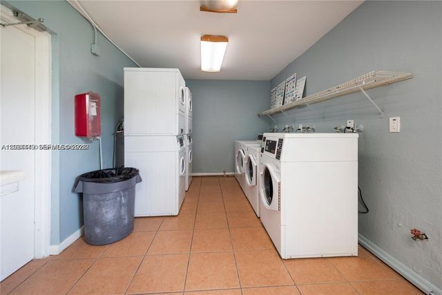 405 S Pine Island Rd 308D, Plantation, FL 33324
