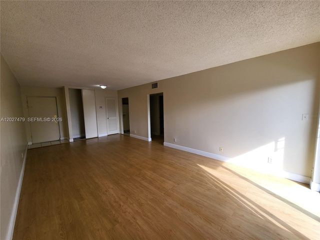 405 S Pine Island Rd 308D, Plantation, FL 33324