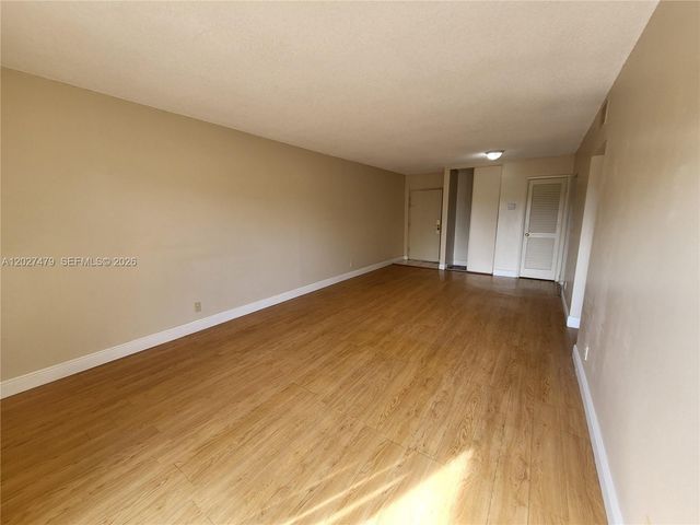 405 S Pine Island Rd 308D, Plantation, FL 33324