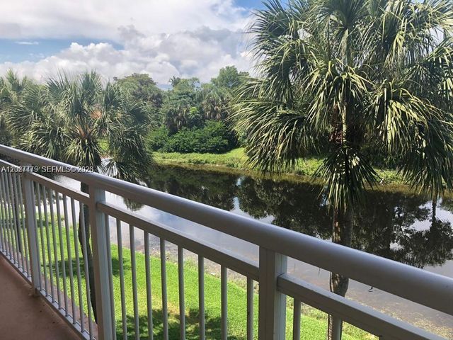 405 S Pine Island Rd 308D, Plantation, FL 33324