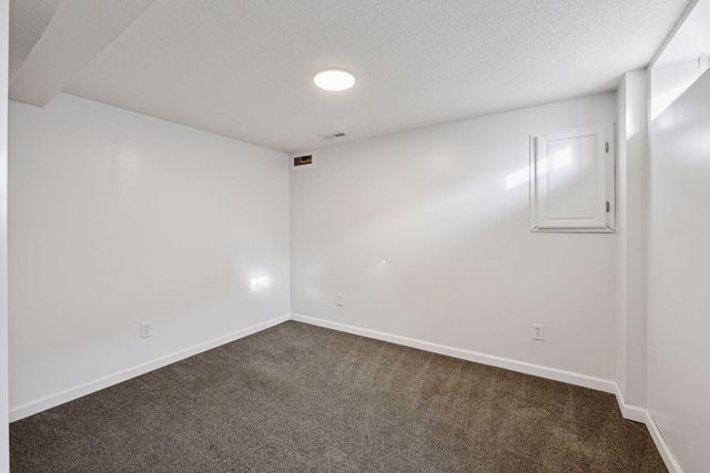 112010 Faber Lane, Chaska, MN 55318