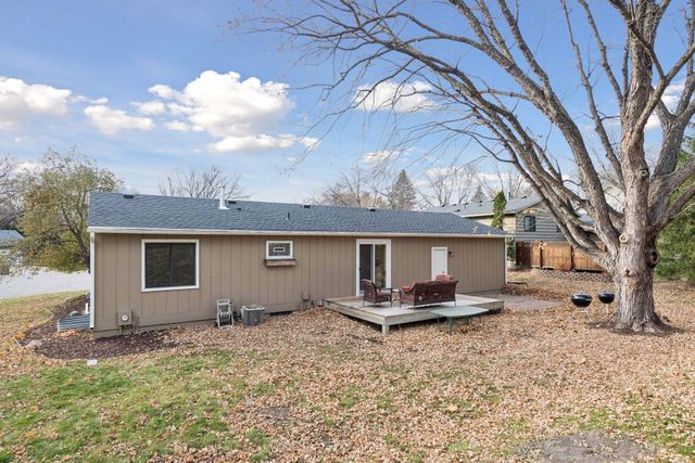 112010 Faber Lane, Chaska, MN 55318