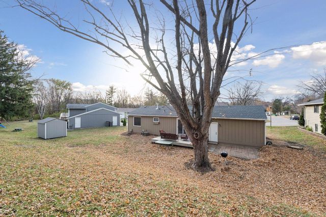 112010 Faber Lane, Chaska, MN 55318