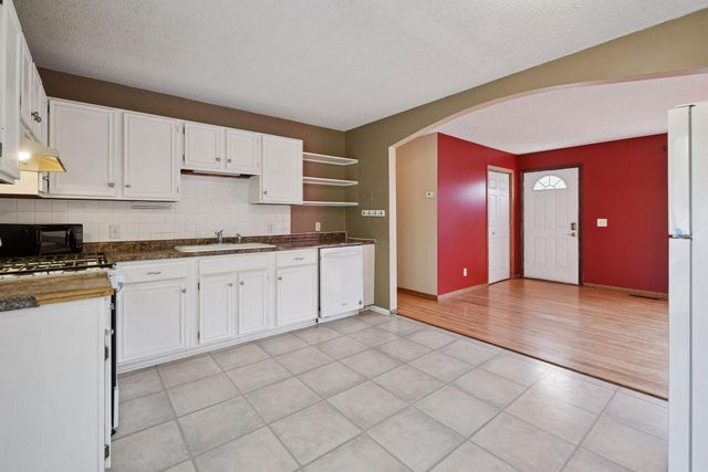 112010 Faber Lane, Chaska, MN 55318