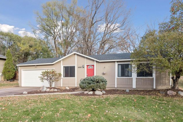 112010 Faber Lane, Chaska, MN 55318