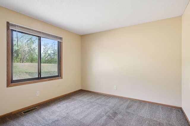 112010 Faber Lane, Chaska, MN 55318