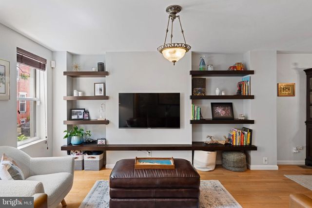 1913 PEMBERTON ST, Philadelphia, PA 19146
