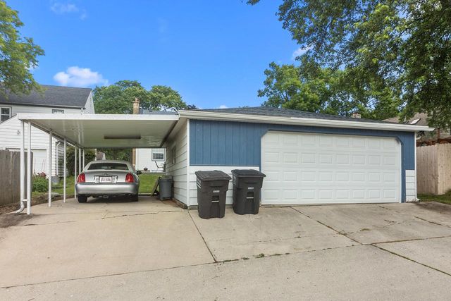 3354 S 47th STREET, Greenfield, WI 53219