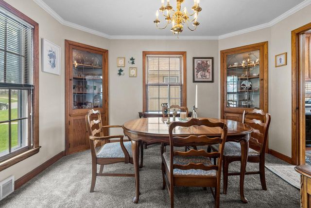 3354 S 47th STREET, Greenfield, WI 53219
