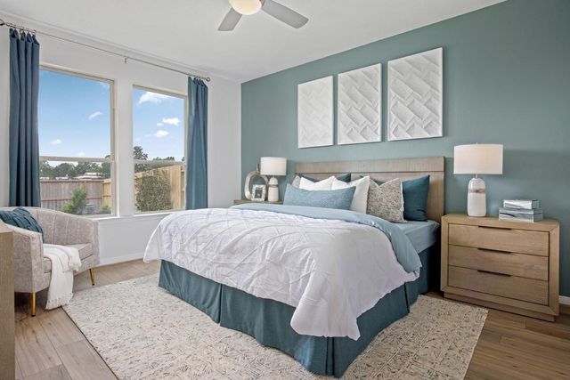 18307 Walnut Canopy Way, Tomball, TX 77377