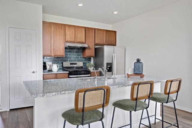 18307 Walnut Canopy Way, Tomball, TX 77377