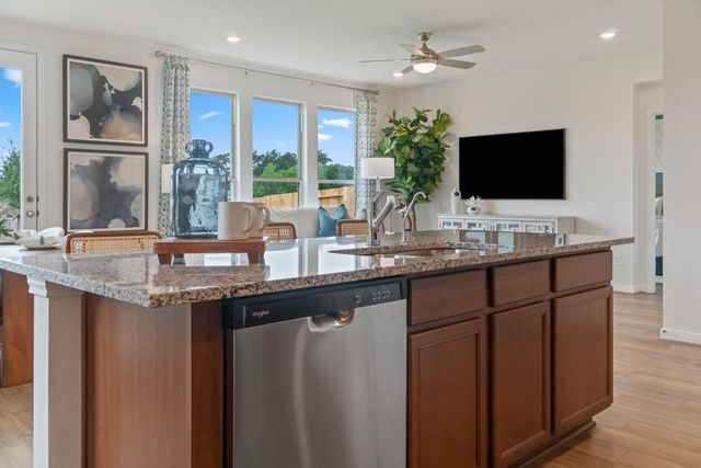 18307 Walnut Canopy Way, Tomball, TX 77377