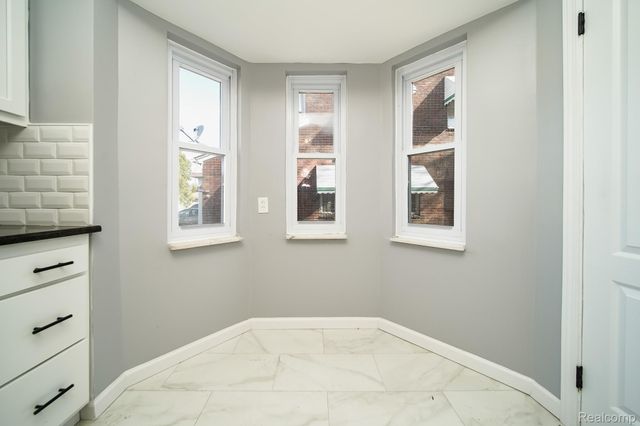 3164 OAKMAN Boulevard, Detroit, MI 48238