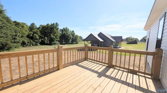 6383 Rocky Ford Road, Hokes Bluff, AL 35903