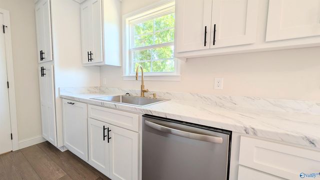 6383 Rocky Ford Road, Hokes Bluff, AL 35903