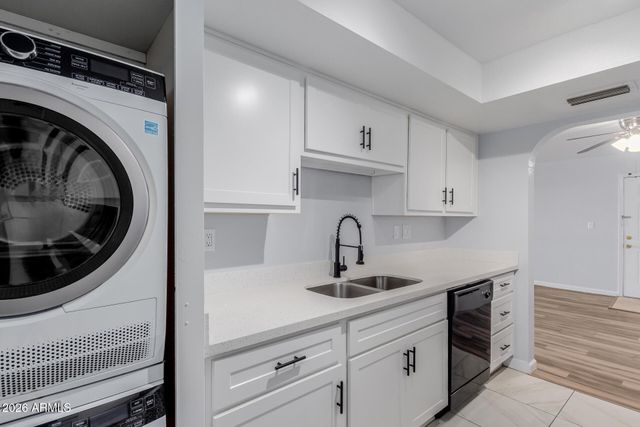 10444 N 69TH Street 206, Paradise Valley, AZ 85253