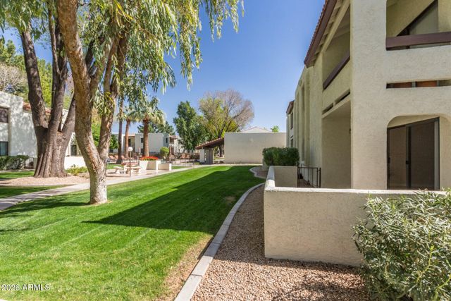 10444 N 69TH Street 206, Paradise Valley, AZ 85253