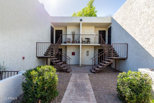 10444 N 69TH Street 206, Paradise Valley, AZ 85253