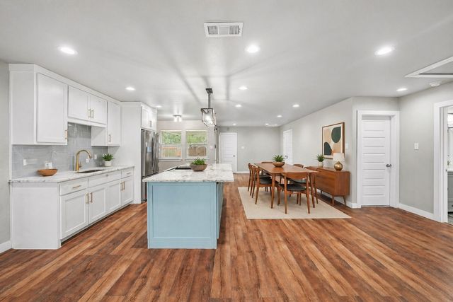 10011 Mill Valley Lane, Dallas, TX 75217