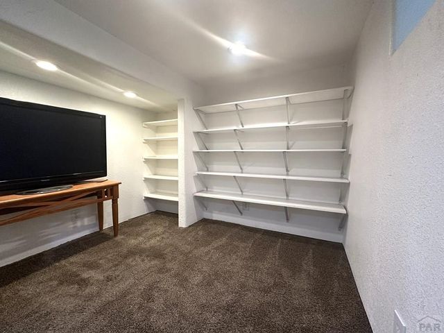 2831 Overton Rd, Pueblo, CO 81008