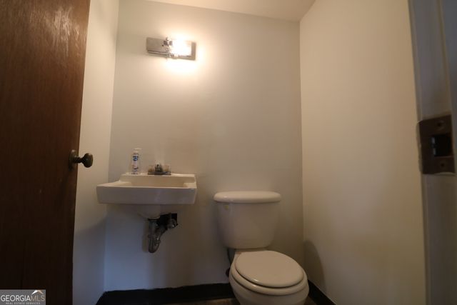 1352 Fairview Road, Stockbridge, GA 30281