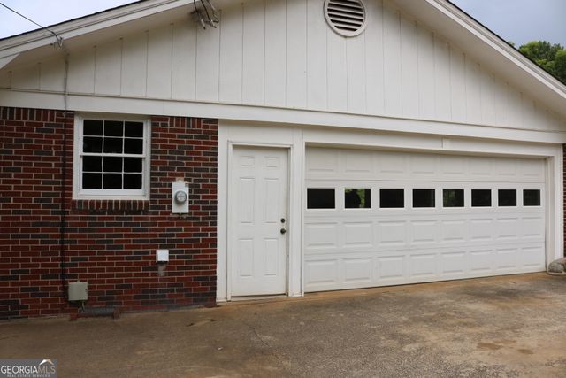 1352 Fairview Road, Stockbridge, GA 30281