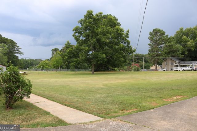 1352 Fairview Road, Stockbridge, GA 30281