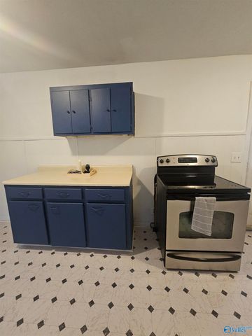 2708 NW Cave Avenue, Huntsville, AL 35810