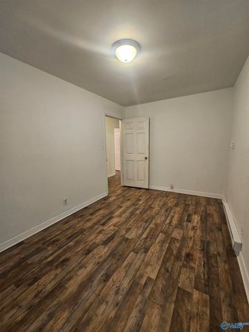 2708 NW Cave Avenue, Huntsville, AL 35810