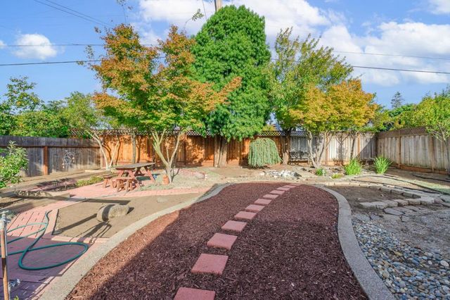 1157 Fairfield Avenue, Santa Clara, CA 95050