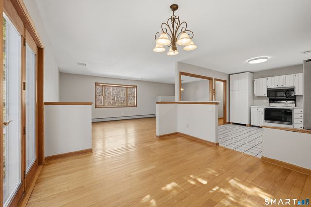 282 Pearl Street, Seymour, CT 06483