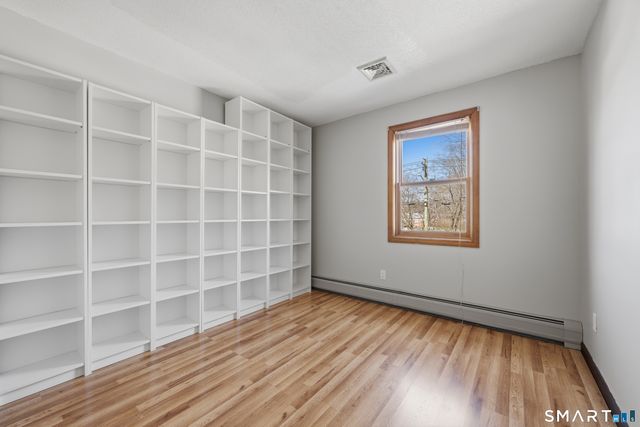 282 Pearl Street, Seymour, CT 06483