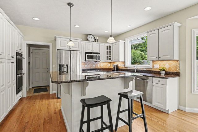2768 Sanctuary Drive, Stevensville, MI 49127