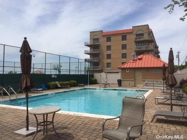 125 E Broadway 606, Long Beach, NY 11561